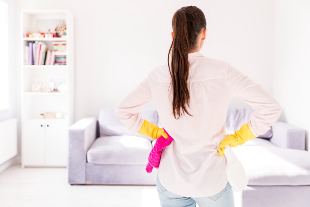 How to Deep Clean a Living Room the Right Way
